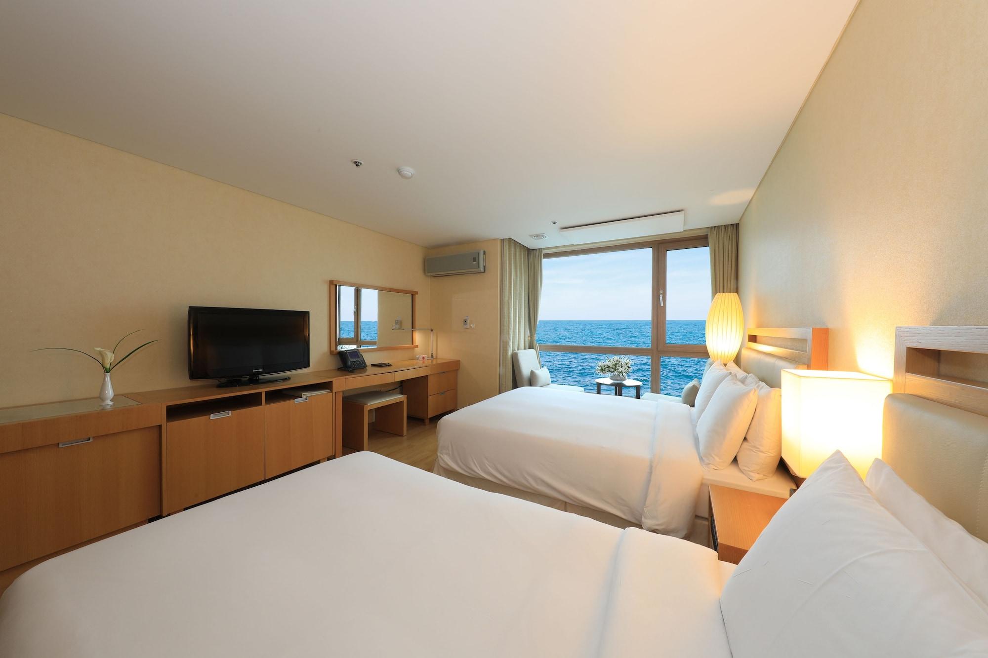 Ocean Suites Jeju Hotel Exterior photo